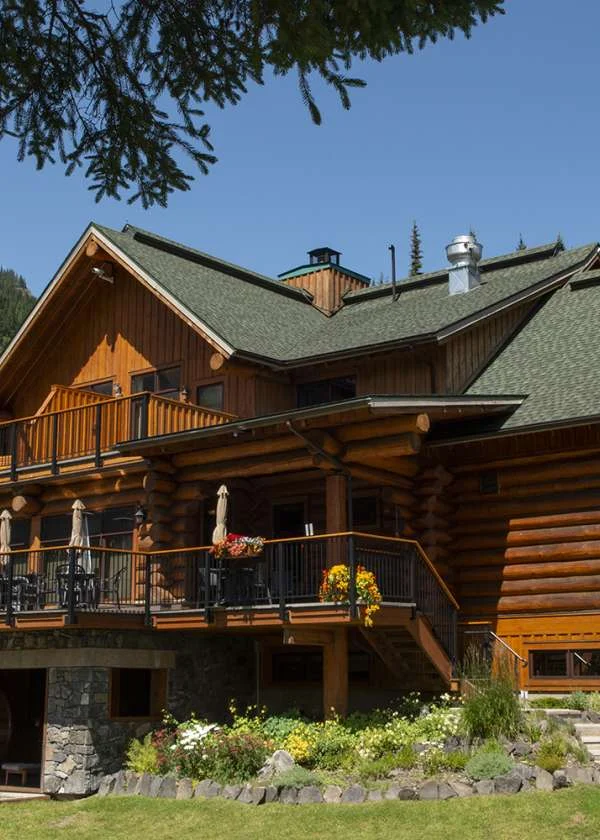 Lodge Getaway Packages at Island Lake